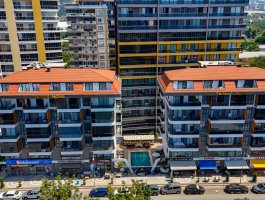 Меблированная квартира 1+1 в современном ЖК в Махмутларе