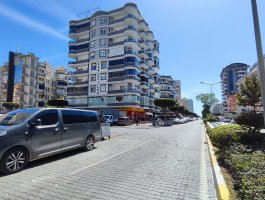 Трехкомнатная (2+1) квартира, площадью 120 м2 300 метрах от моря.
