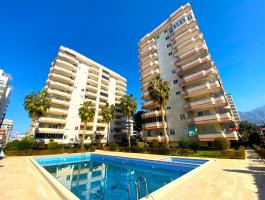 Меблированная квартира 2+1 всего в 350 м от моря, в районе Махмутлар