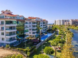 Квартира 4+1 в элитном ЖК всего в 300 м от моря в районе Кестель